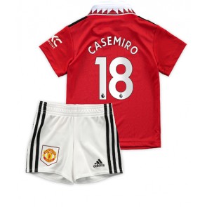 Manchester United Casemiro #18 kläder Barn 2022-23 Hemmatröja Kortärmad (+ korta byxor)
